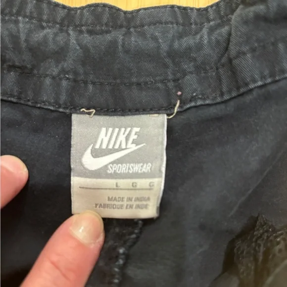 Nike Cargo Shorts, Size Large - Picture 2 of 8